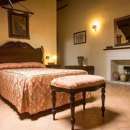 Castello Di Couette-café Caccuri